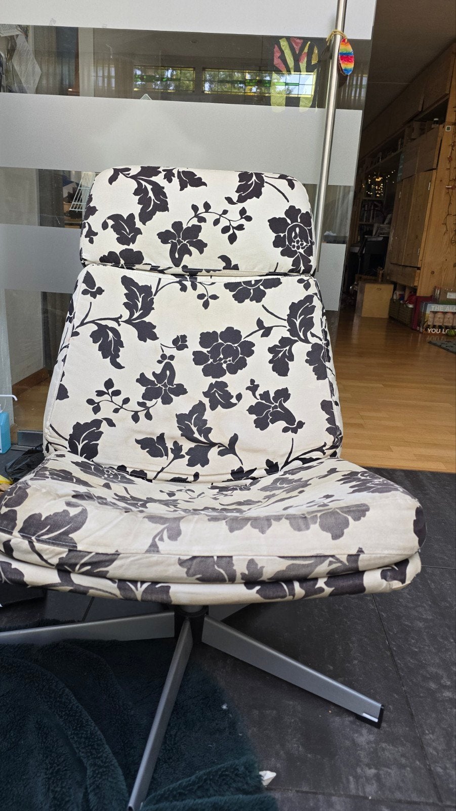 Draaibare design relaxstoel - opknapper, Ophalen, Gebruikt, Wit, Design