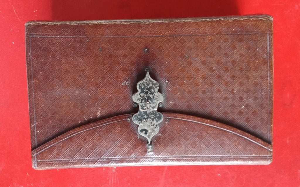 Antiek bijbeltje 1866 met zilveren slot, Ophalen of Verzenden