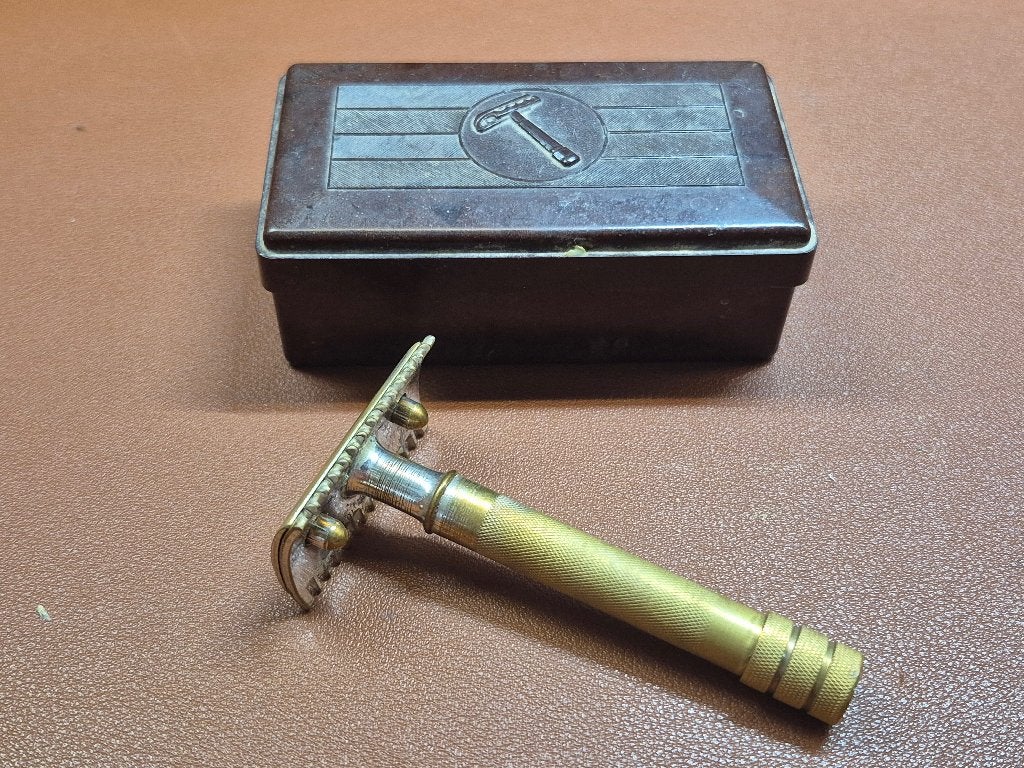 intage Messing Safety Razor / Krabbertje in Bakelieten Doos, Ophalen of Verzenden, Gebruikt, Gehele gezicht, Verzorging