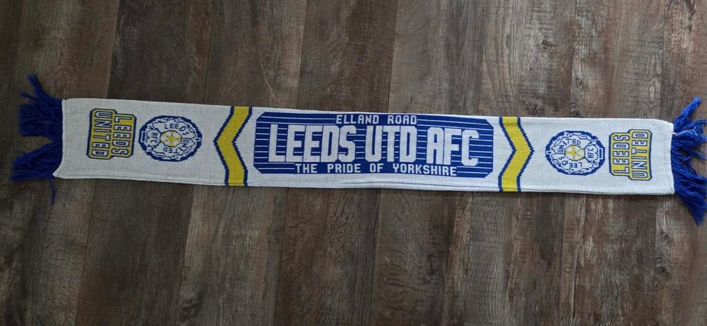 Sjaal Leeds United, Ophalen of Verzenden, Zo goed als nieuw, Buitenlandse clubs, Vaantje of Sjaal