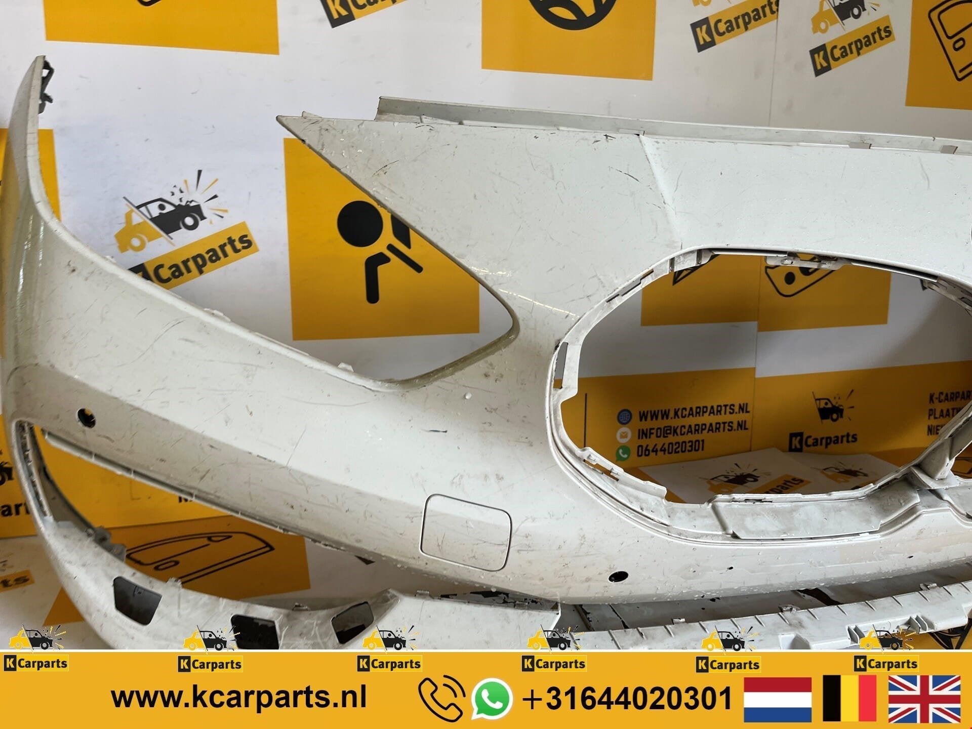 Voorbumper Bmw 1 serie f40 6X PDC origineel bumper 2019+, Info@fabrikant.eu, Ophalen of Verzenden, Bumper, Fabrikant BV