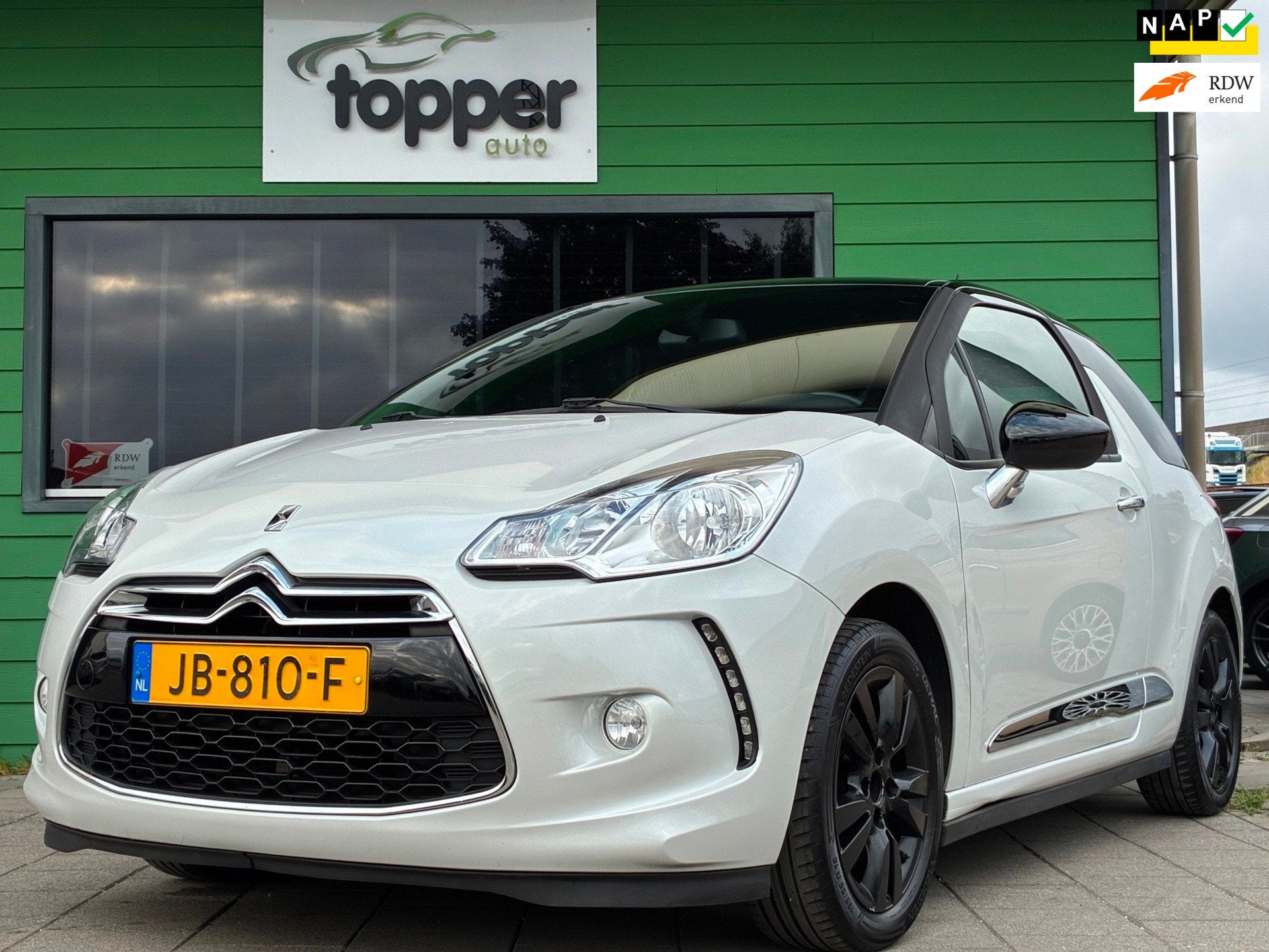 DS 3 1.2 PureTech So Chic|1e Eigenaar|CruiseControl|Climatro, Voorwielaandrijving, Gebruikt, 1199 cc, 82 pk