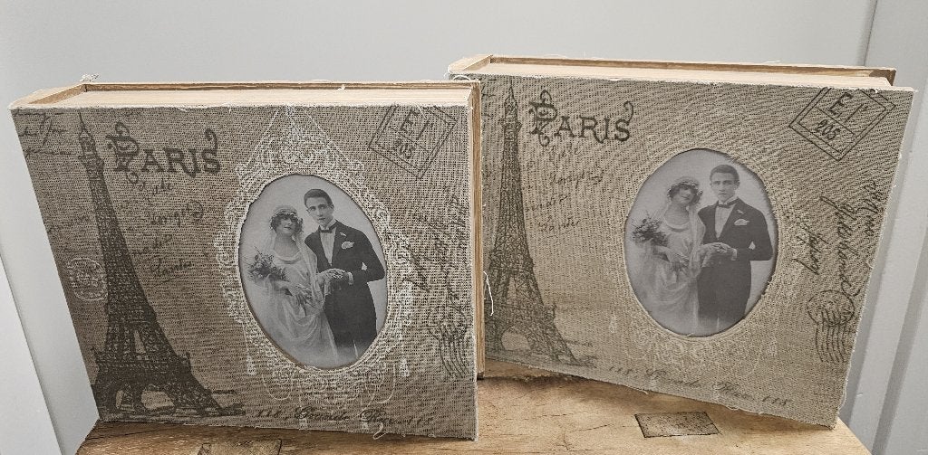 2 BROCANTE HOUTEN DOZEN in de VORM van een Boek, Huis en Inrichting, Woonaccessoires | Kisten, Minder dan 50 cm, Gebruikt, Overige materialen