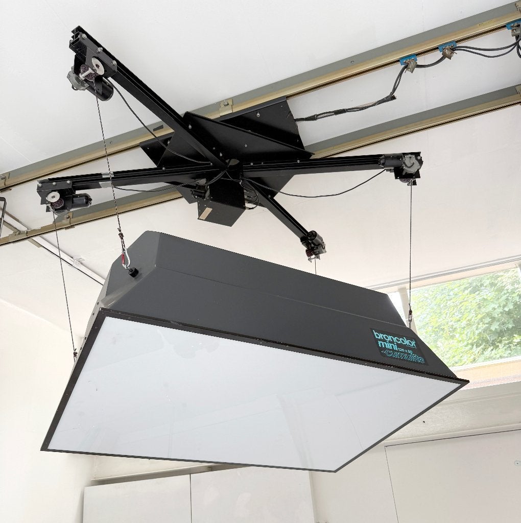 Broncolor Cumulite mini met elektrisch plafondophangsysteem, Ophalen, Gebruikt