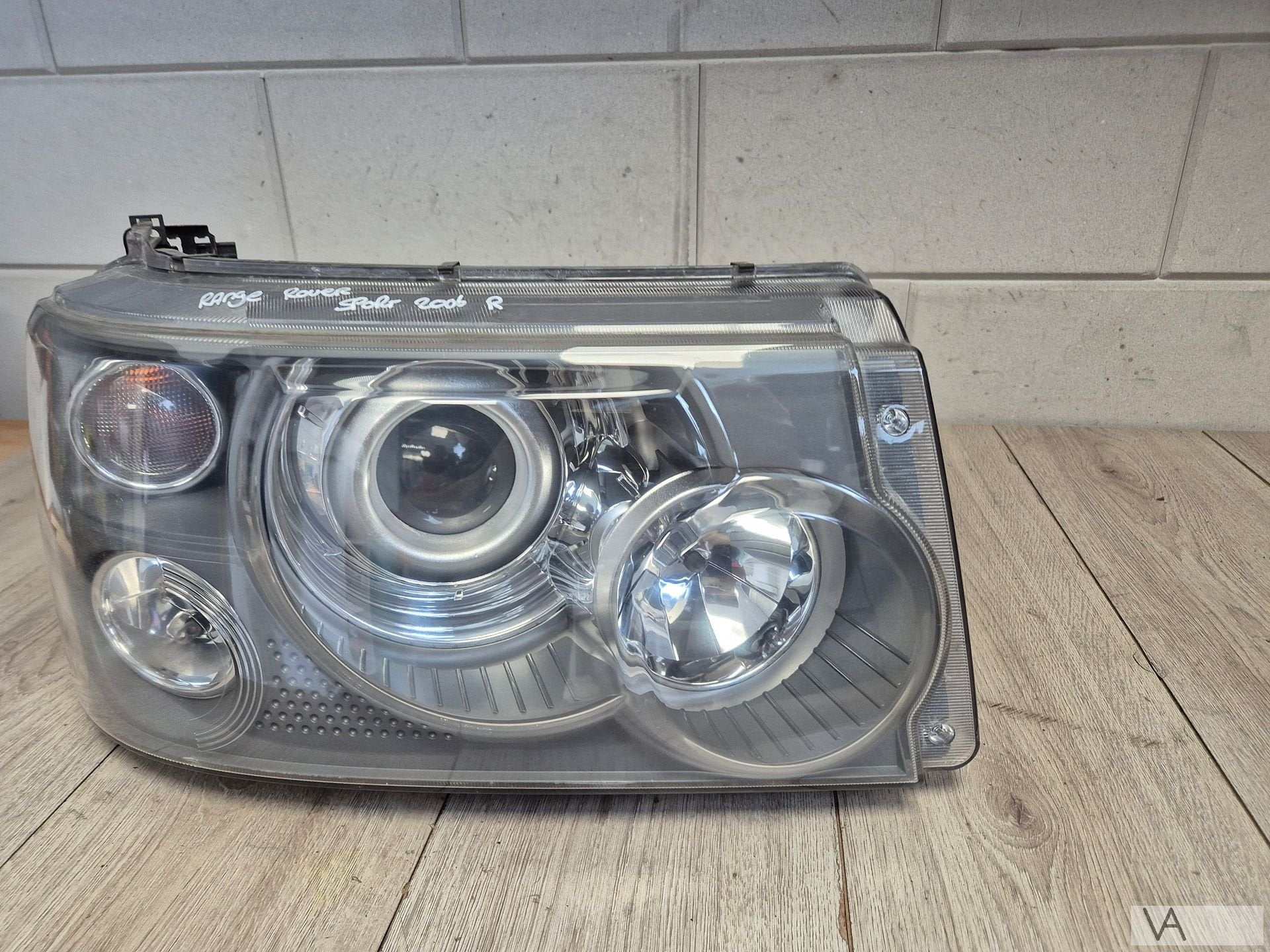 Koplamp rechts van Range Rover Sport 2005 - 2010 €200 xenon, -, -, Ophalen of Verzenden, -