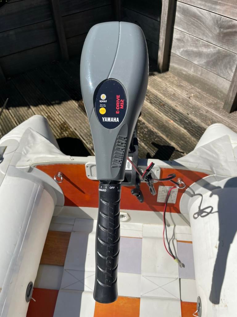Yamaha M12 Electromotor met accu, 0,5 tot 1 pk, Doe-het-zelf en Verbouw, Transportwagens, Ophalen, Zo goed als nieuw, Transportkar