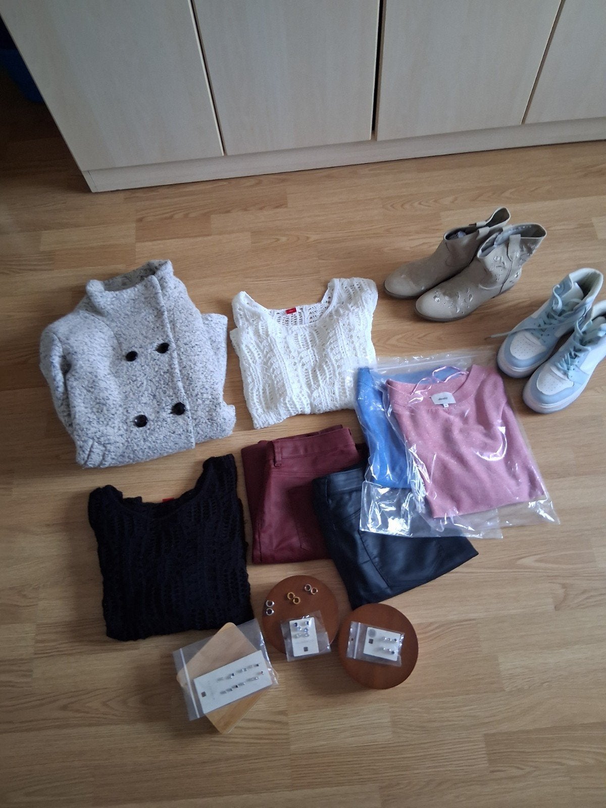 Nieuwe en zgan kleding, schoenen, sieraden, Ophalen of Verzenden, Zo goed als nieuw, Maat 38/40 (M)