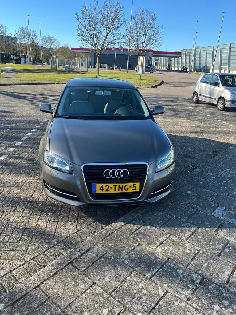 Audi A3 1.4 Tfsi 92KW Sportback S-tronic 2012 Grijs, Auto's, 125 pk, 4 cilinders, Origineel Nederlands, 690 kg