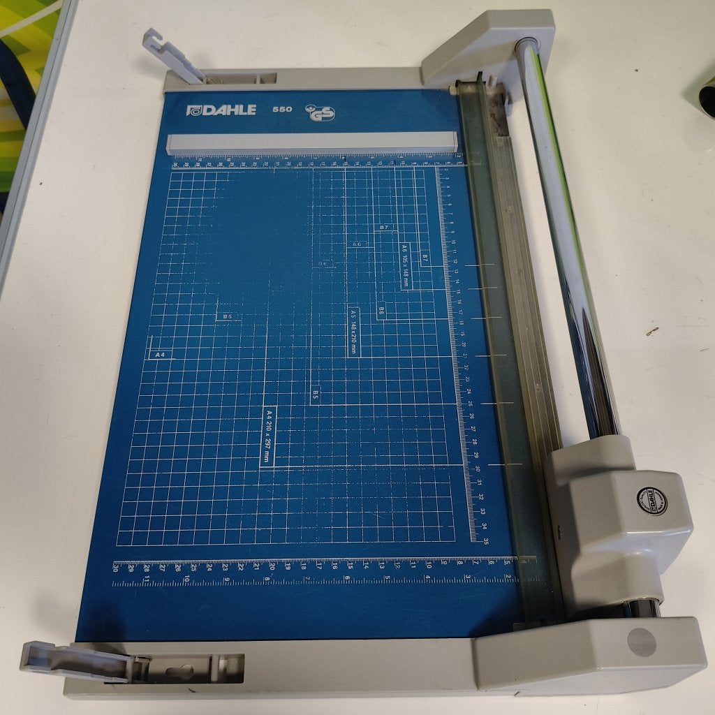 Dahle 550 papiersnijder, Diversen, Niet ingevuld, Gebruikt, Niet ingevuld, Niet ingevuld
