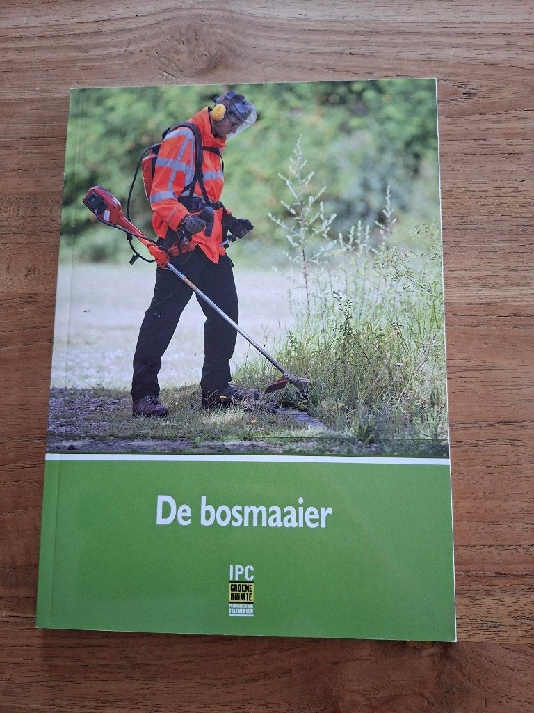 Nette studieboek/ cursusboek over de bosmaaier!, Boeken, Ophalen, Beta, Gelezen, Niet van toepassing