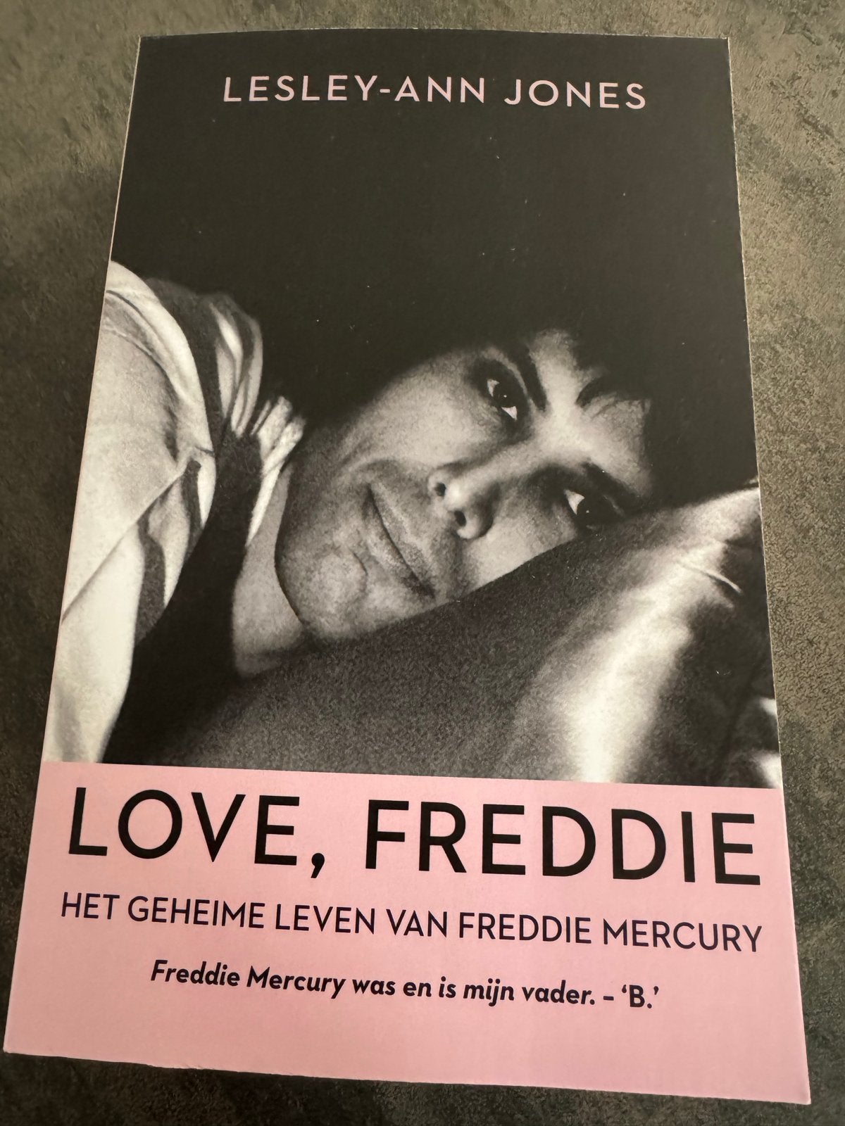 Love, Freddie: Het geheime leven van Freddie Mercury, Ophalen, Zo goed als nieuw, Nederland