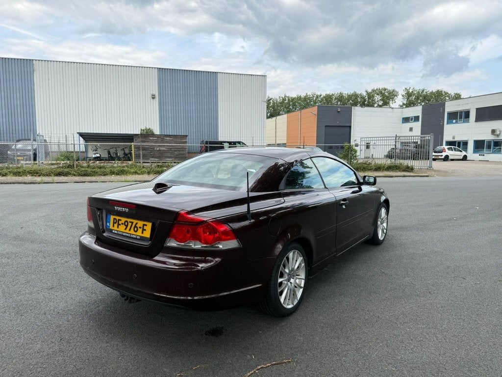 VOLVO C 70  CONVERTIBLE 2.4 SUMMUM UITVOERING NW APK, Auto's, Euro 5, Zwart, 4 stoelen, Bedrijf