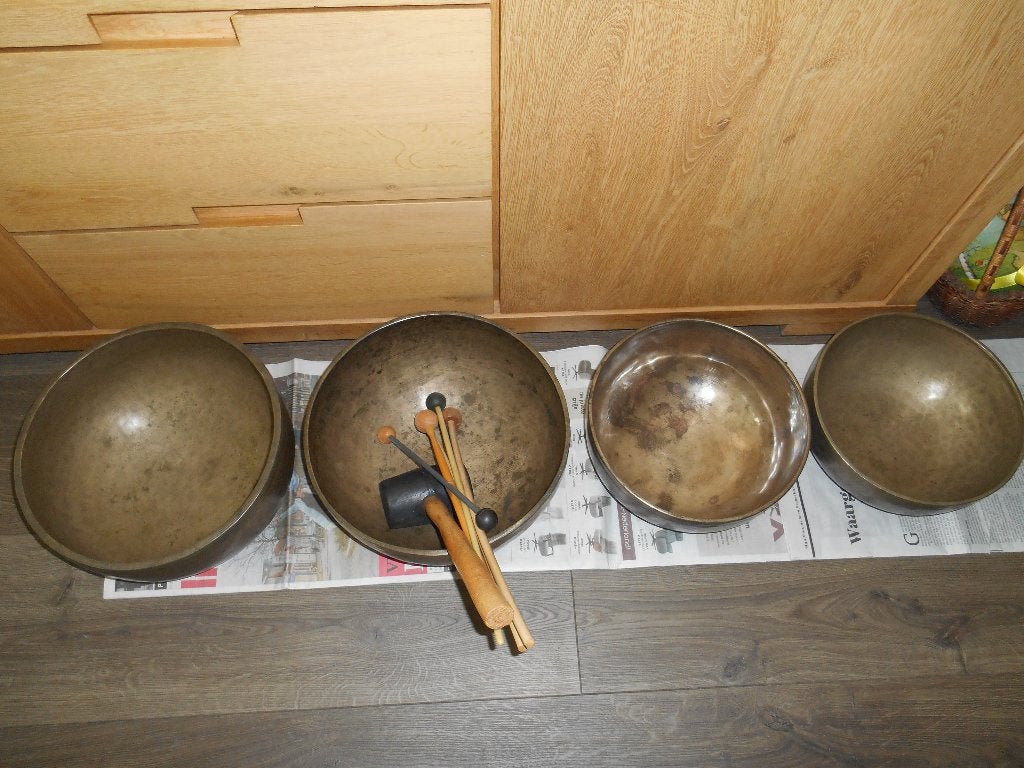 prachtige antieke klankschalen compleet uit de hymalaya, Ophalen of Verzenden, Zo goed als nieuw, Melodische percussie