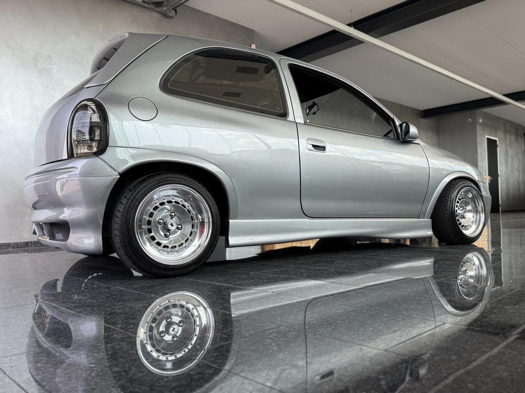 Opel Corsa 1.4i-16V Sport Nieuwstaat! Origneel NL nap gsi, 450 kg, Gebruikt, 4 cilinders, Metallic lak