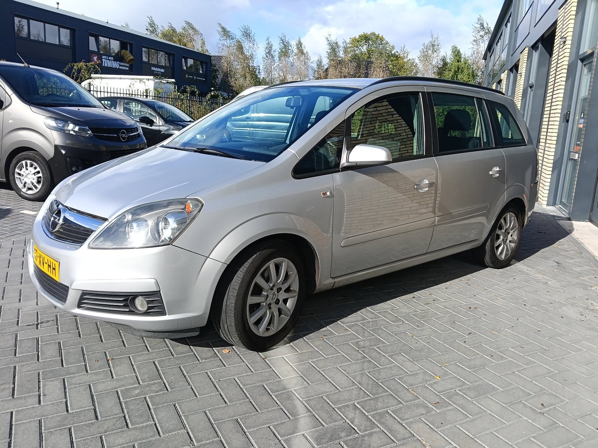Opel Zafira 1.8 Temptation, Dealer onderhouden, Gebruikt, 4 cilinders, Origineel Nederlands