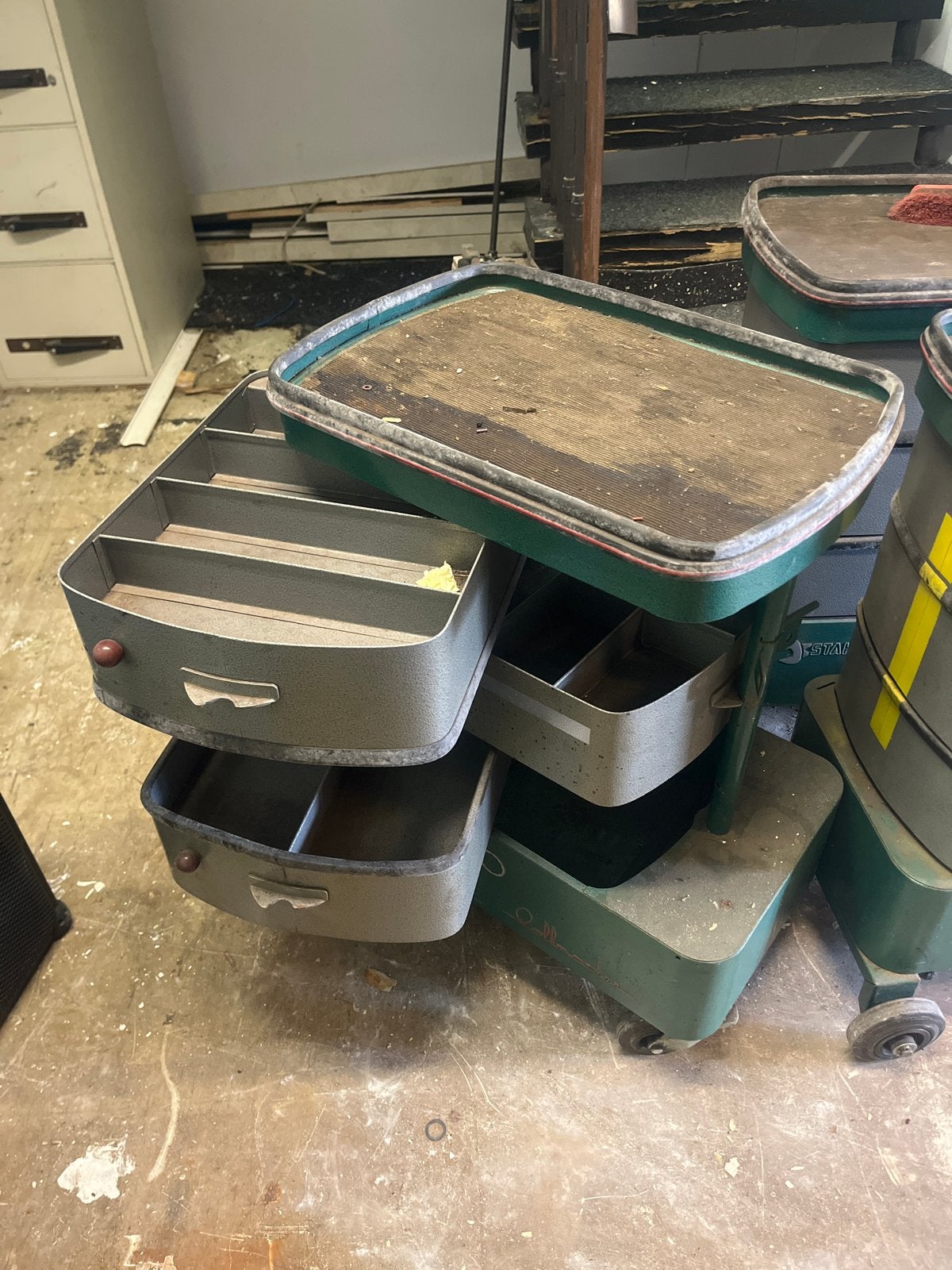 3 Stahlwille metalen gereedschapswagen met lades, Ophalen