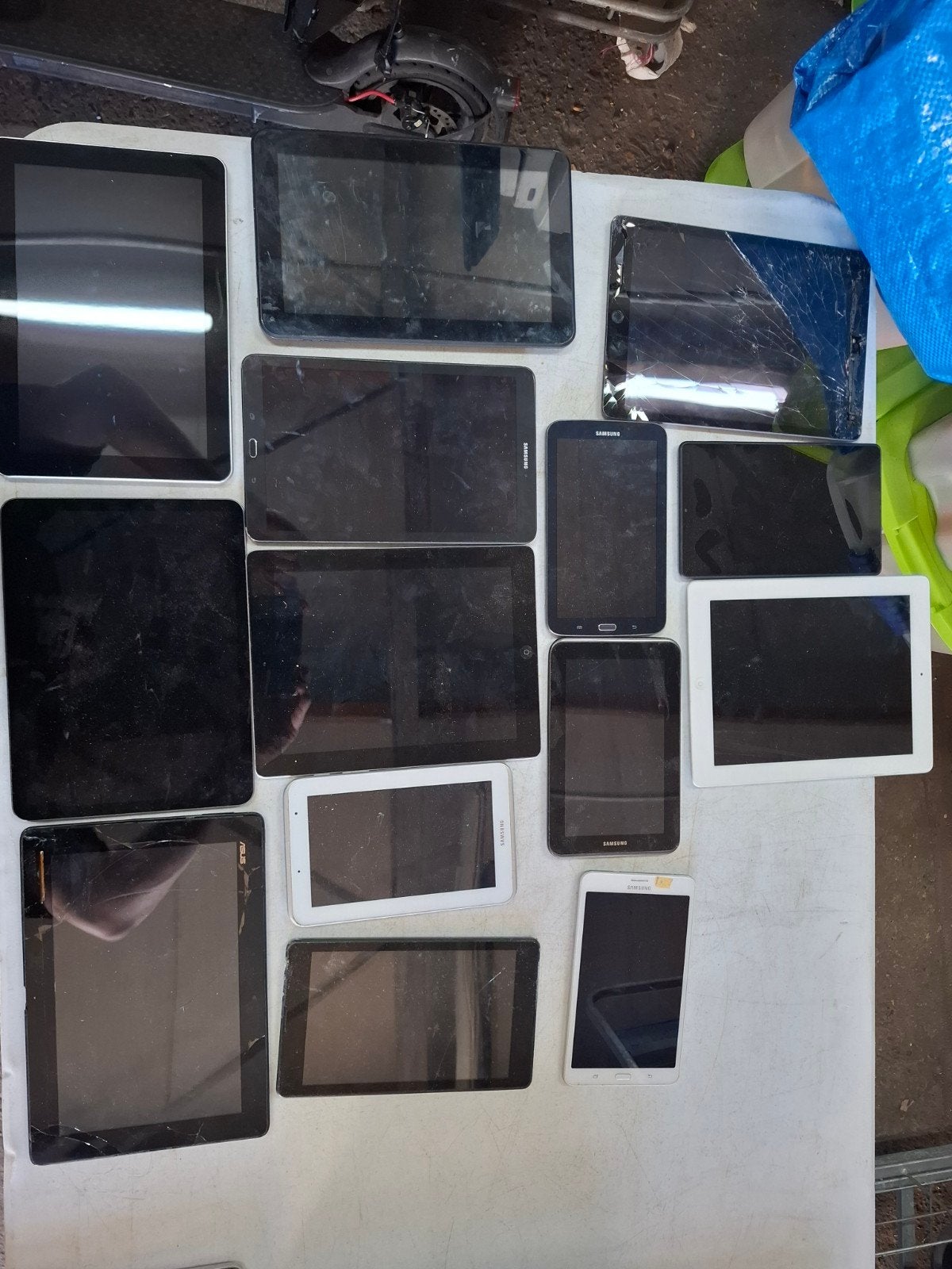Partij defecte tablets Apple, Samsung, Asus, Denver, Lenovo), Computers en Software, 10 inch, Overige modellen, 32 GB, Zwart