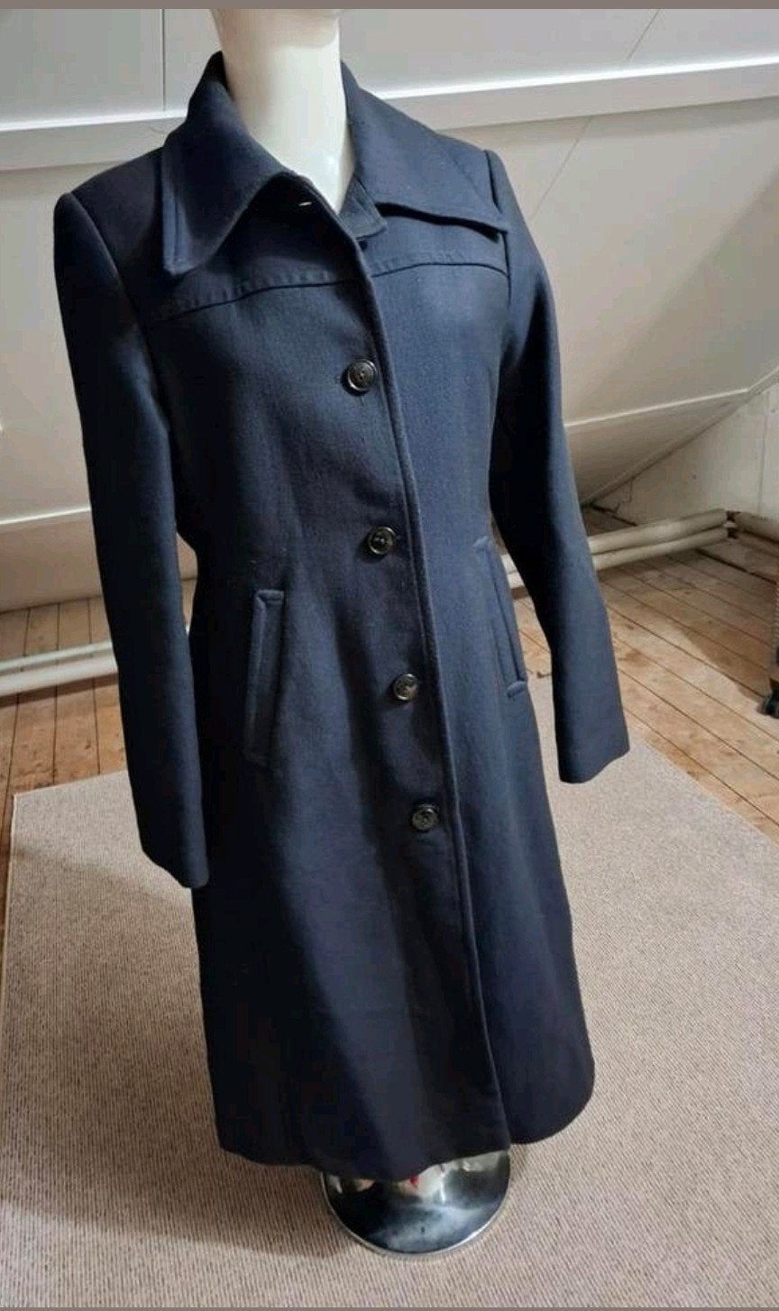 Mango donkerblauwe lange manteljas – maat M, Kleding | Dames, Jassen | Winter, Mango, Blauw, Ophalen of Verzenden, Zo goed als nieuw