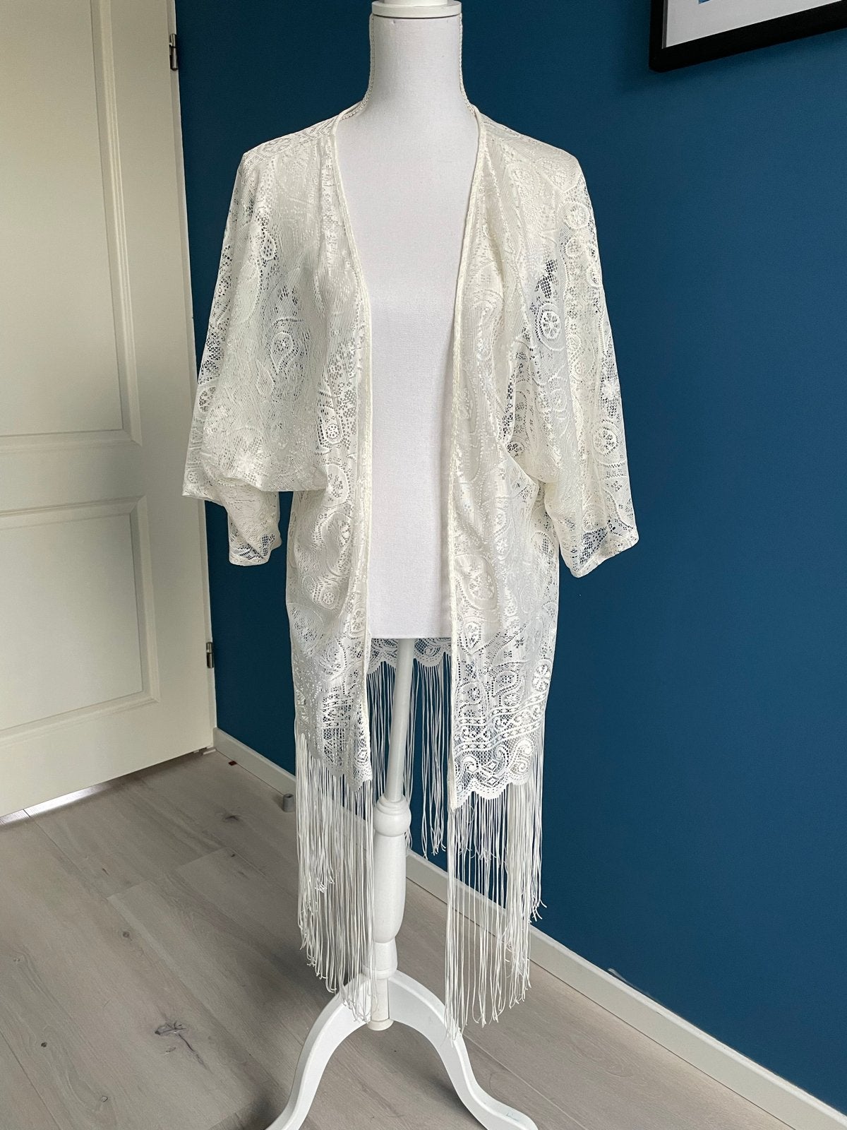 Witte/creme Kimono met franjes, Ophalen of Verzenden, Zo goed als nieuw