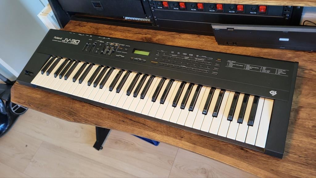 Nette Roland JV-30 synthesizer (1992), Ophalen, Gebruikt, 61 toetsen, Roland