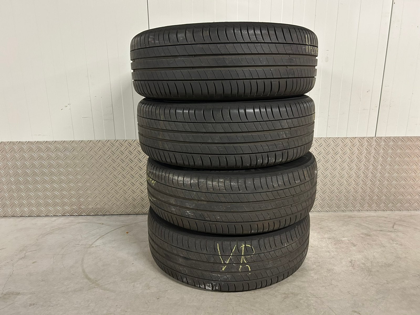 Nissan Qashqai 18 inch origineel 5x114,3 Michelin zomer TPMS, Ophalen, 18 inch, Banden en Velgen, Personenwagen