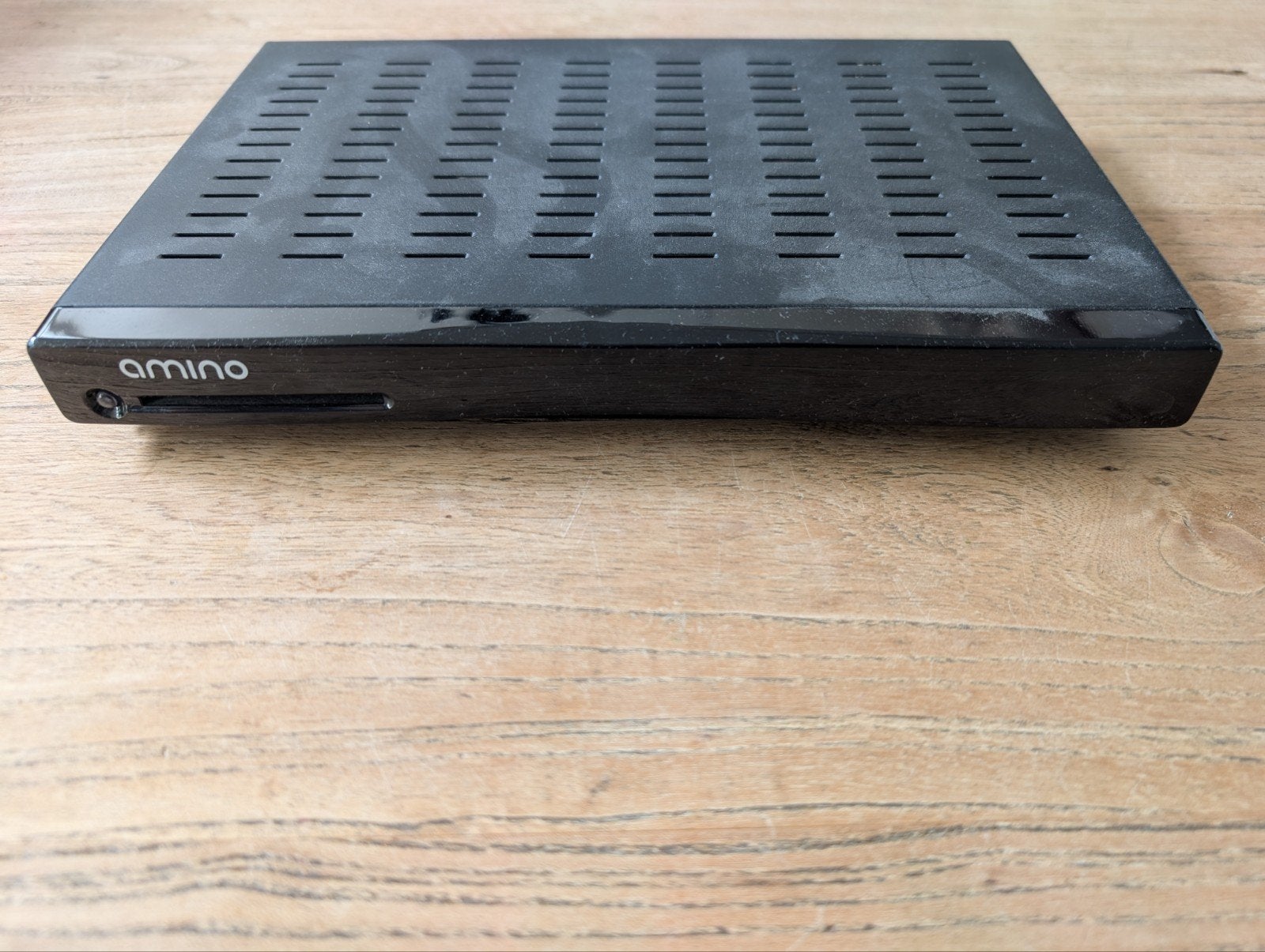 Amino A140 IPTV decoder met afstandbediening - Gratis af te, Audio, Tv en Foto, Decoders en Harddiskrecorders, Ophalen, Gebruikt