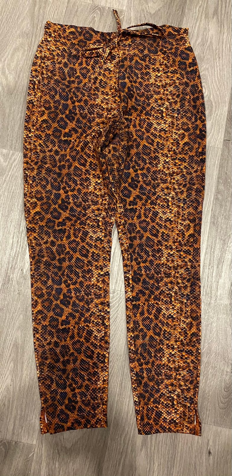 Slangenprint travel broek Studio Anneloes, Bruin, Ophalen of Verzenden, Zo goed als nieuw, Maat 34 (XS) of kleiner