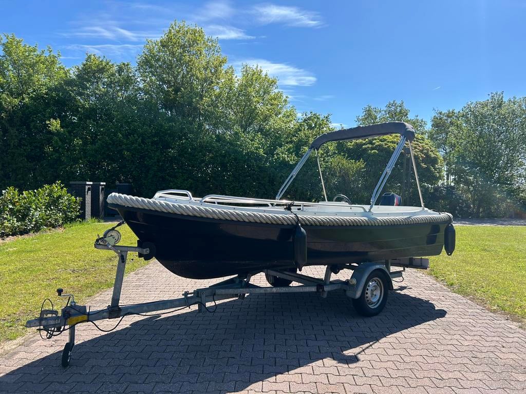 Vaarklare sloep 4.60m +Mercury 15pk +trailer & nieuwe bimini, Watersport en Boten, Sloepen, Ophalen, Consoleboot, Gebruikt, 15 pk