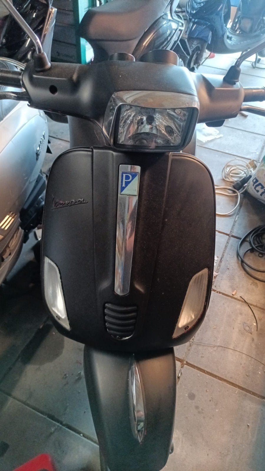 Vespa 4t, Fietsen en Brommers, Snorfietsen en Snorscooters, Gebruikt, Vespa, Benzine, Ophalen