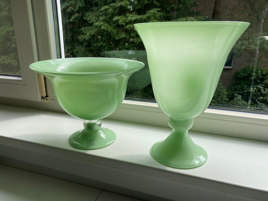 2 Puntgave glazen groene Riviera Maison vazen. Samen 15 euro, Ophalen, Op voet, Nieuw, Glas
