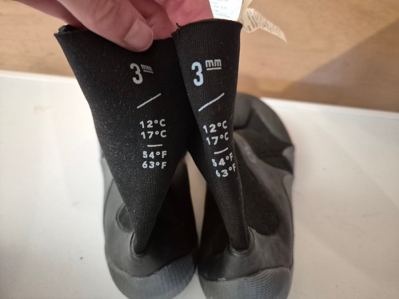 Waterschoenen 3mm maat 38- Meer grip en geen koude voeten, Watersport en Boten, Watersportkleding, Gebruikt, Zeil- of Surfschoenen