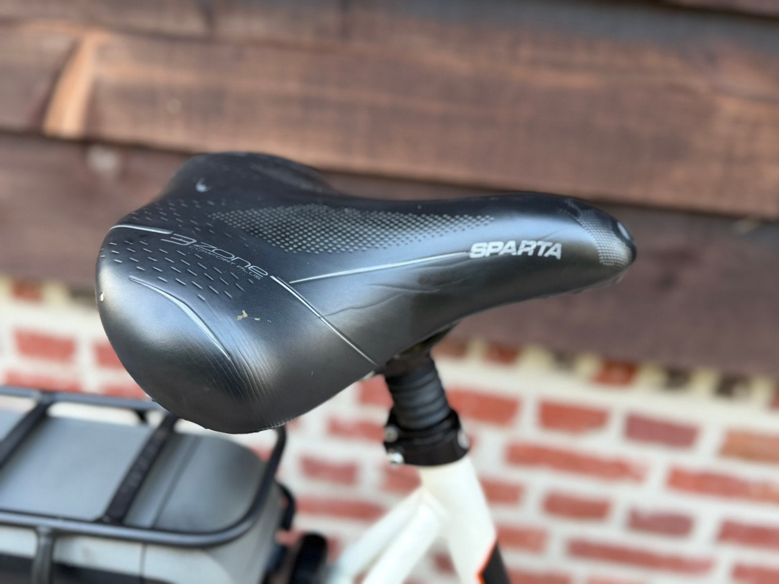 Foto 9 van Als nieuwe Sparta MNB elektrische fiets bosch middenmoter