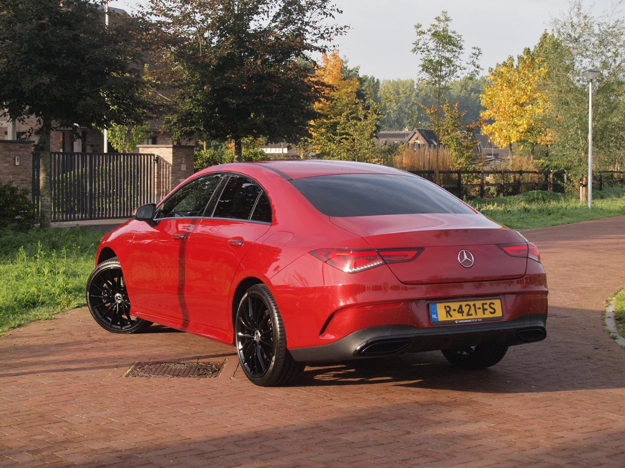 Mercedes-Benz CLA-klasse 250 e AMG Line | Black Optic | Came, Gebruikt, 4 cilinders, 16 kWh, Bedrijf