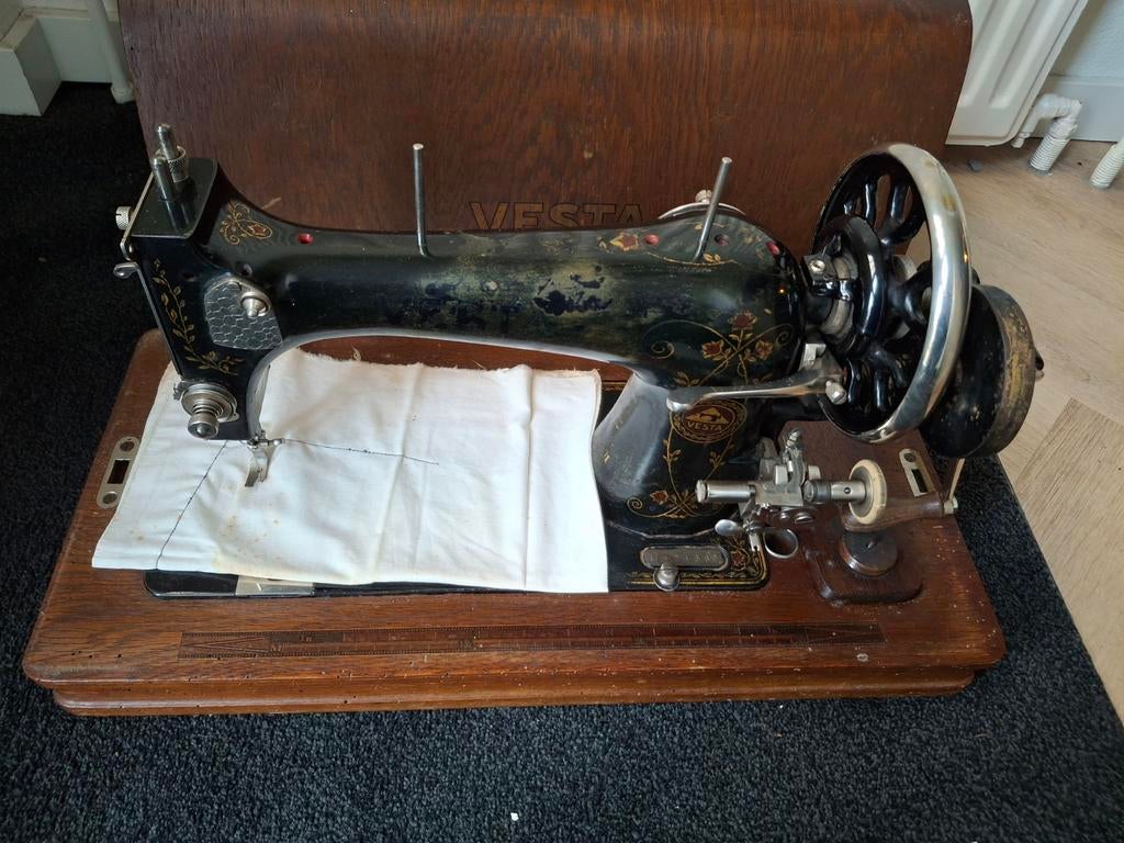 Vesta naaimachine  in originele koffer, Ophalen, Hard kunststof