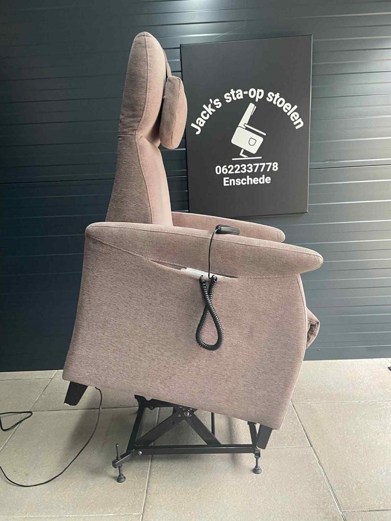 Sta op stoel merk fitform, Huis en Inrichting, Fauteuils, Zo goed als nieuw, Ophalen of Verzenden
