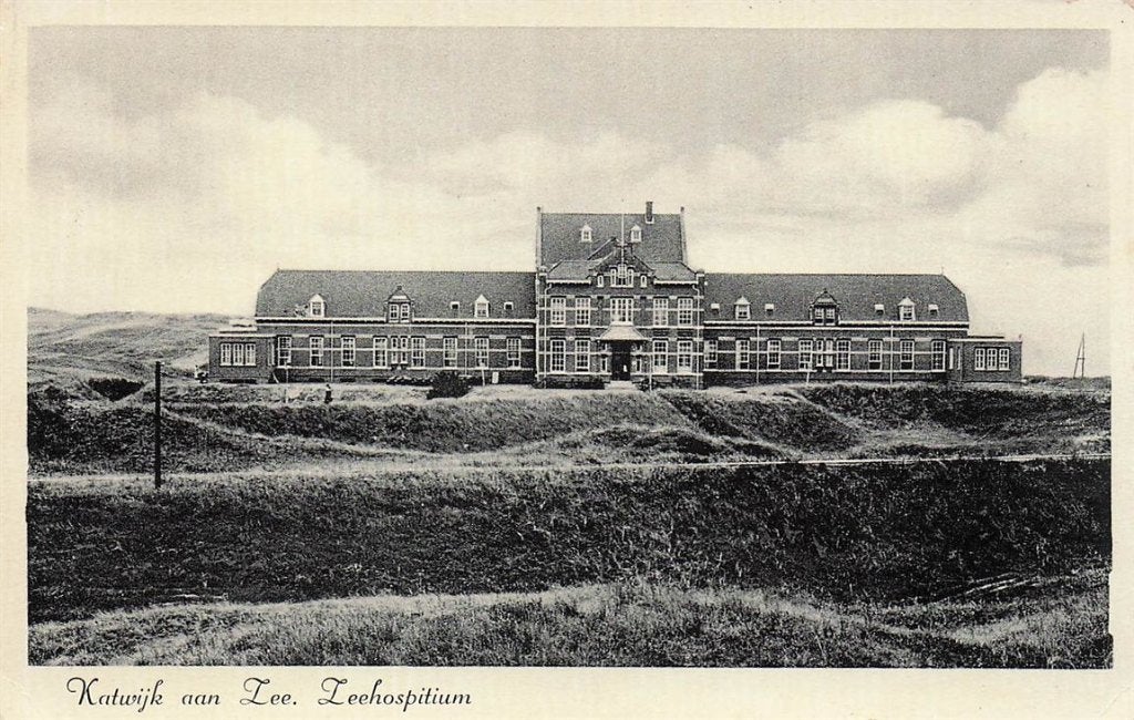 703-392-021 Katwijk aan Zee Zeehospitium, Verzamelen, Ophalen of Verzenden, Voor 1920, Zuid-Holland
