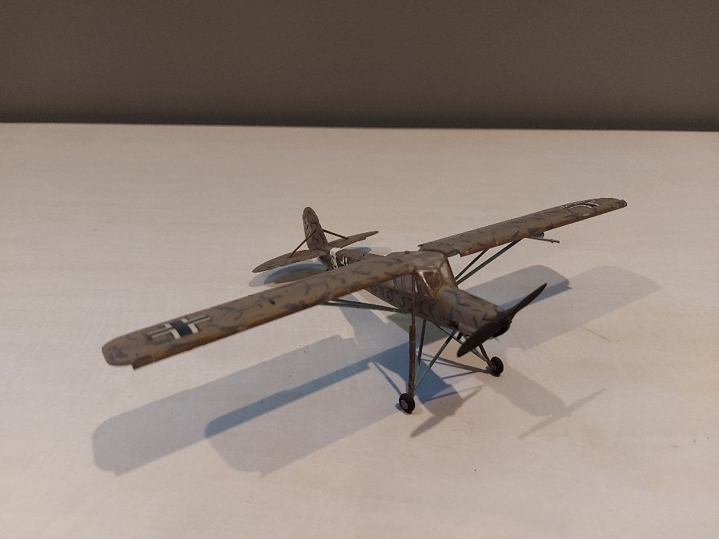 Plastic model van een Fieseler FI 156 schaal 1/72 (M44), Ophalen of Verzenden, Gebruikt, Schaalmodel