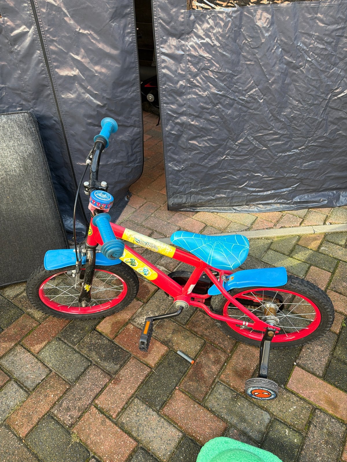 Spiderman kinderfiets met zijwieltjes, Ophalen, Terugtraprem, Zijwieltjes, 16 tot 20 inch