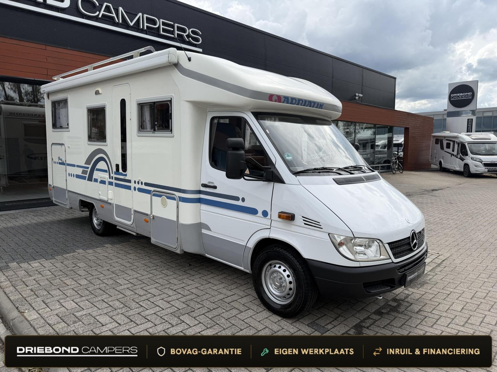 Adria Stargo 670SP MB 316Cdi Maxxfan Luifel Oven 1Ste Eigena, Caravans en Kamperen, Campers, Afzuigkap, Airbags, 6 tot 7 meter