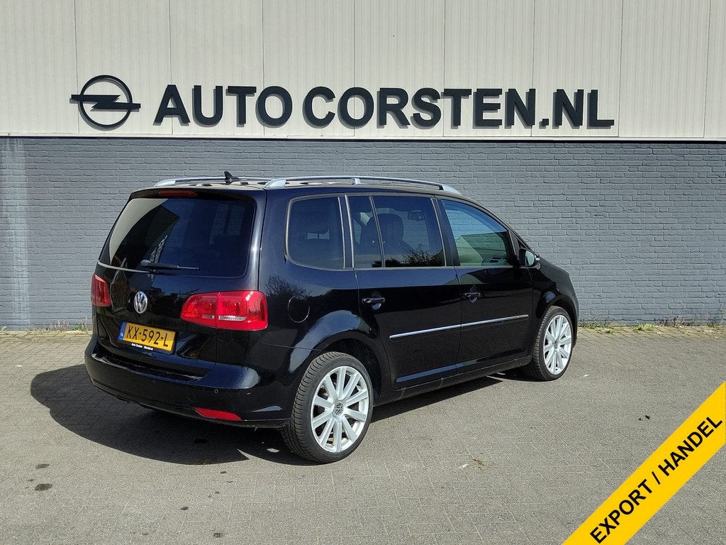 Volkswagen Touran 2.0TDI 170PK Autom. Highline 7-Persoons Pa, Auto's, Volkswagen, Euro 5, 4 cilinders, 7 stoelen, Zwart