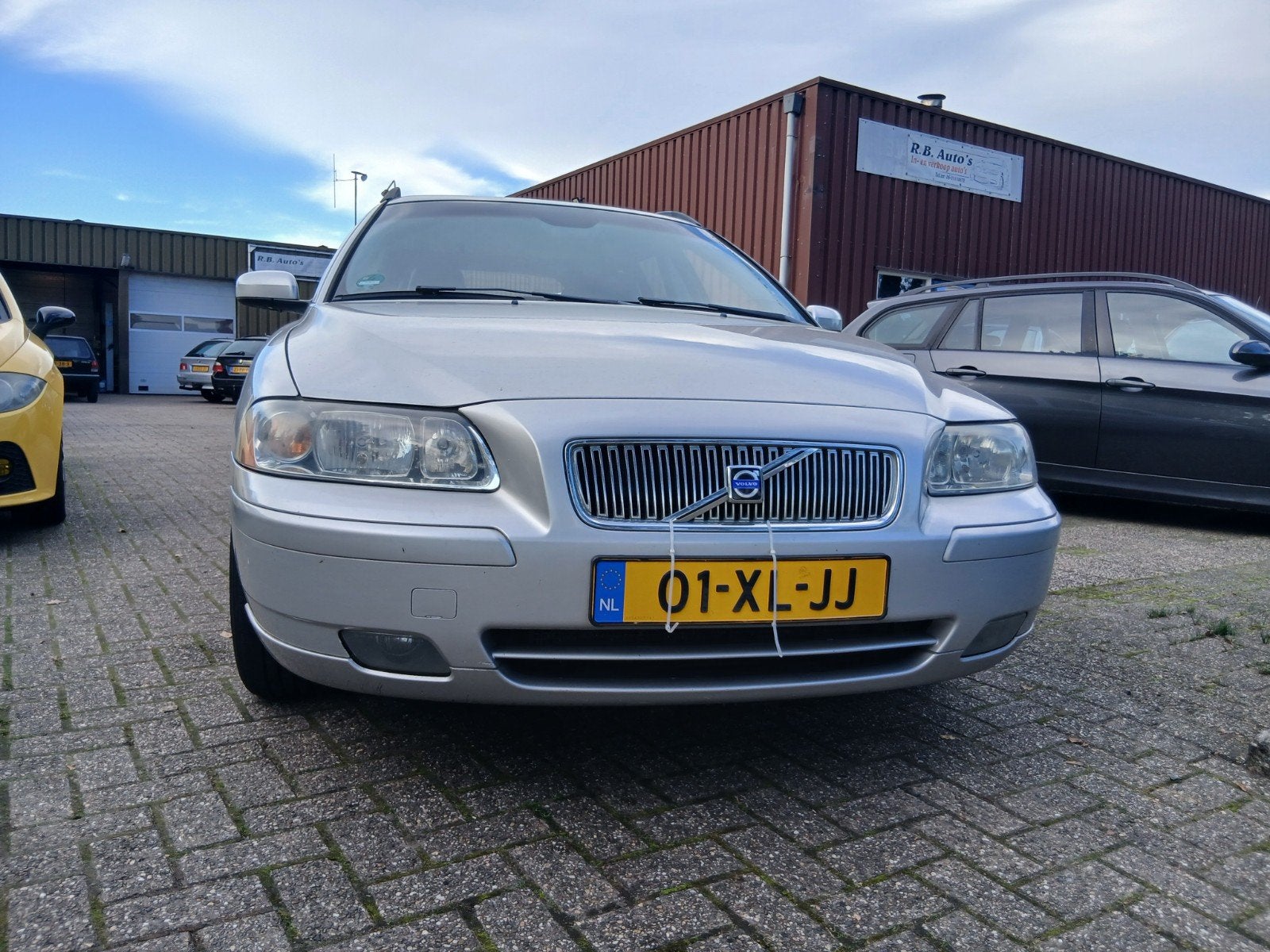 Volvo V70 2.4 140PK CNG 2004 Grijs, Auto's, Voorwielaandrijving, 1800 kg, Overige brandstoffen, Stationwagon
