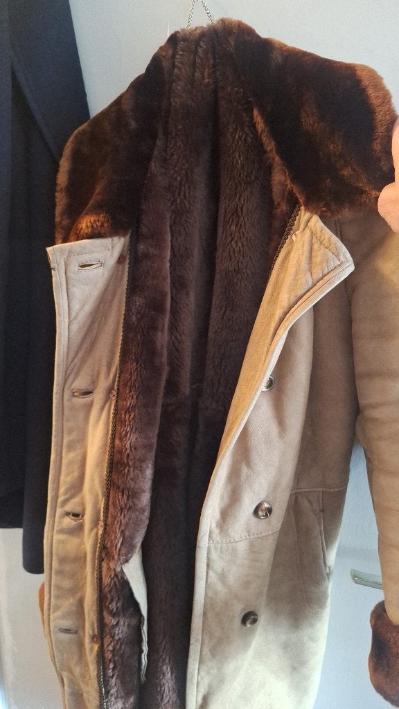 Zware elegante gevoerd dames bontjas, echt leder, maat L, Ophalen, Zo goed als nieuw, Maat 42/44 (L), Bruin