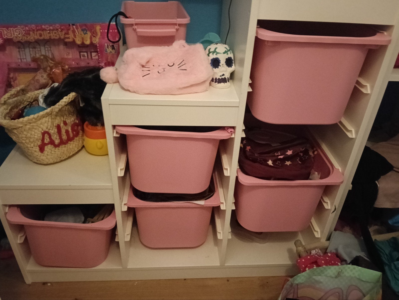 Ikea trappen kast met roze bakken - Ideaal voor kinderkamer, Ophalen