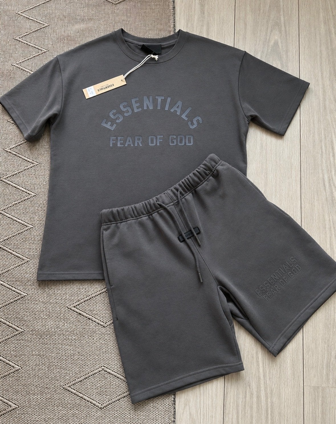 Essentials Fear of God T-shirt & Short Set - Maat M Nieuw, Ophalen of Verzenden, Nieuw