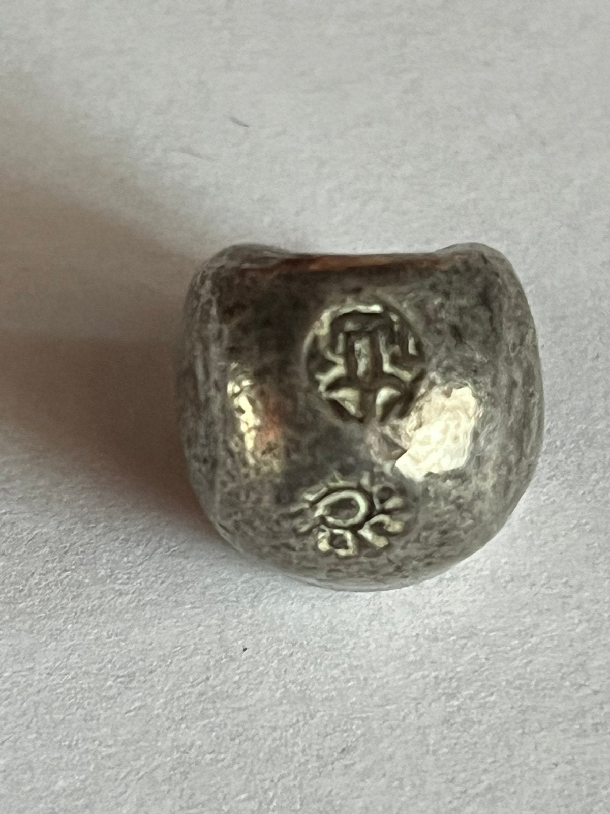 Kogel geld uit Thailand, Antiek en Kunst, Antiek | Goud en Zilver, Ophalen of Verzenden, Zilver