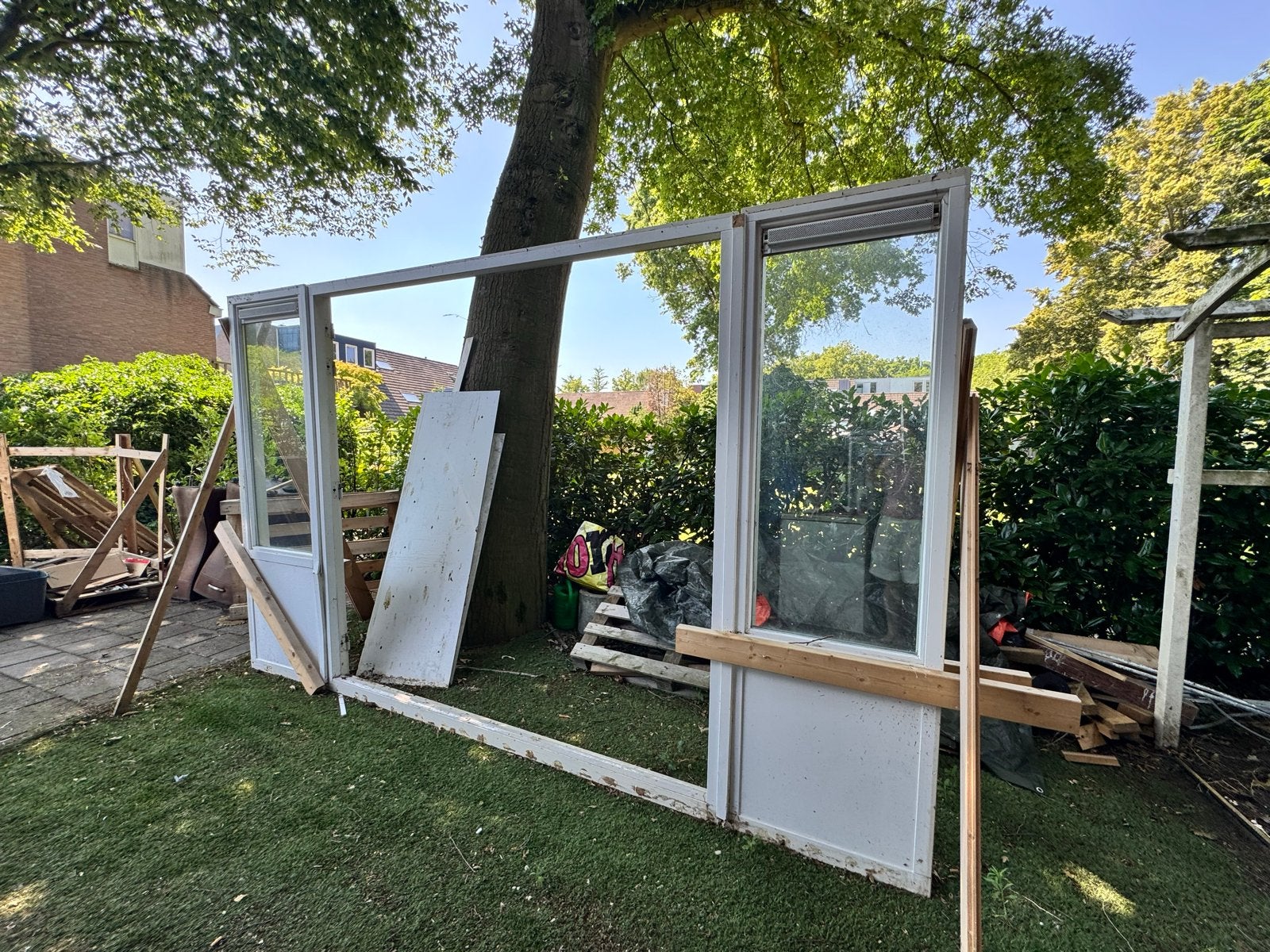 Kozijn met dubbel glas voor tuinhuis of schuur, Ophalen, Gevelraam of Ruit, Gebruikt, 160 cm of meer
