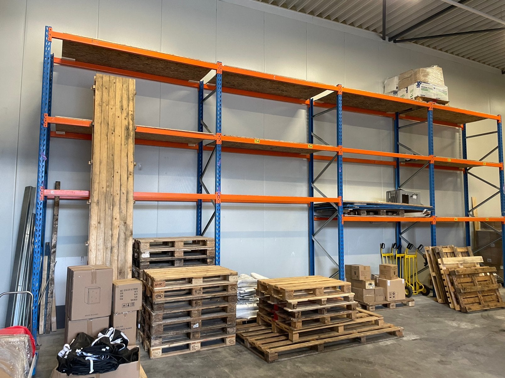 29,7 meter palletstelling, Ophalen