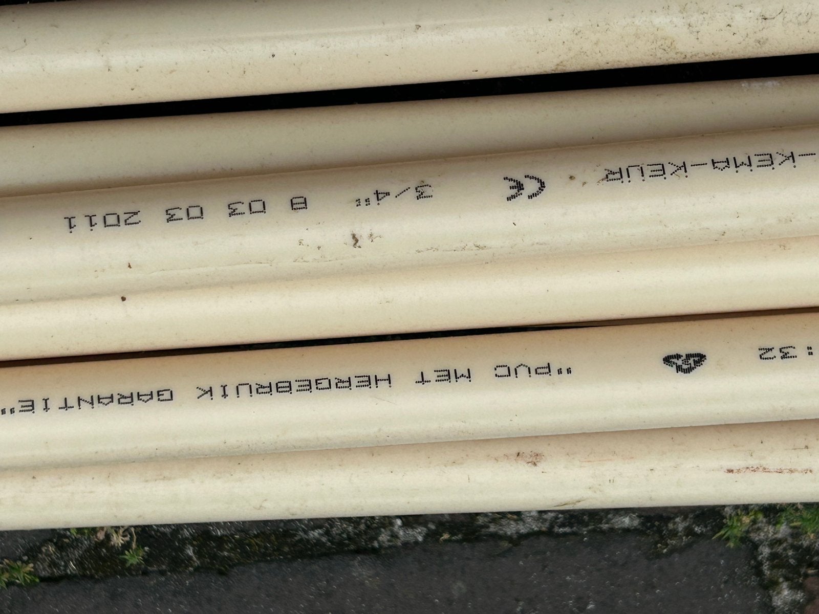 9 PVC buizen van 4 meter - DYKA-PUC-U-KEMA-KEUR, Doe-het-zelf en Verbouw, Buizen en Afvoer, Ophalen, Pvc, 2 tot 4 meter, 20 tot 40 mm