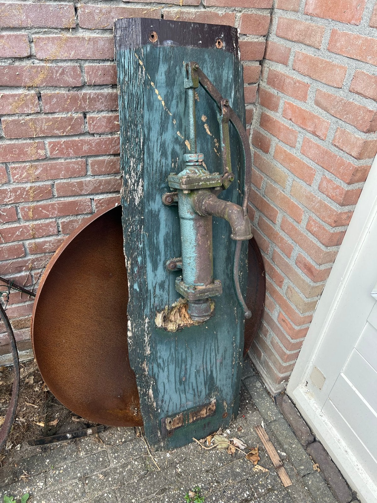 Antieke waterpomp decoratie - blikvanger voor uw tuin, Ophalen, Gebruikt