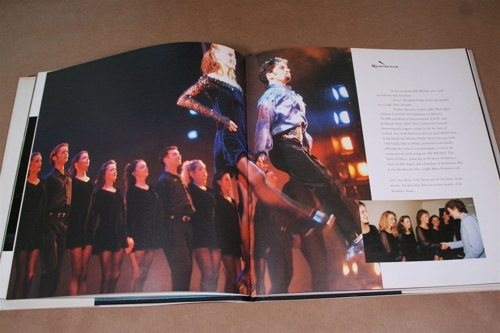 Riverdance — Van Eurovisie naar Wereldfenomeen, Ophalen of Verzenden, Zo goed als nieuw